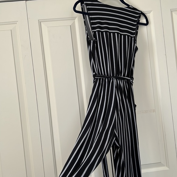 JOAN VASS  JUMP SUIT V- NECK WITH  PAKET SIZE S - Picture 3 of 8